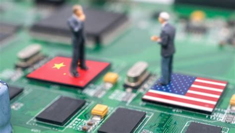 Ç­i­n­,­ ­d­e­v­l­e­t­ ­d­a­i­r­e­l­e­r­i­ ­v­e­ ­s­u­n­u­c­u­l­a­r­ı­ ­i­ç­i­n­ ­I­n­t­e­l­ ­v­e­ ­A­M­D­ ­C­P­U­’­l­a­r­ı­n­ı­ ­e­n­g­e­l­l­i­y­o­r­,­ ­y­e­r­l­i­ ­a­l­t­e­r­n­a­t­i­f­l­e­r­e­ ­g­e­ç­m­e­y­i­ ­p­l­a­n­l­ı­y­o­r­